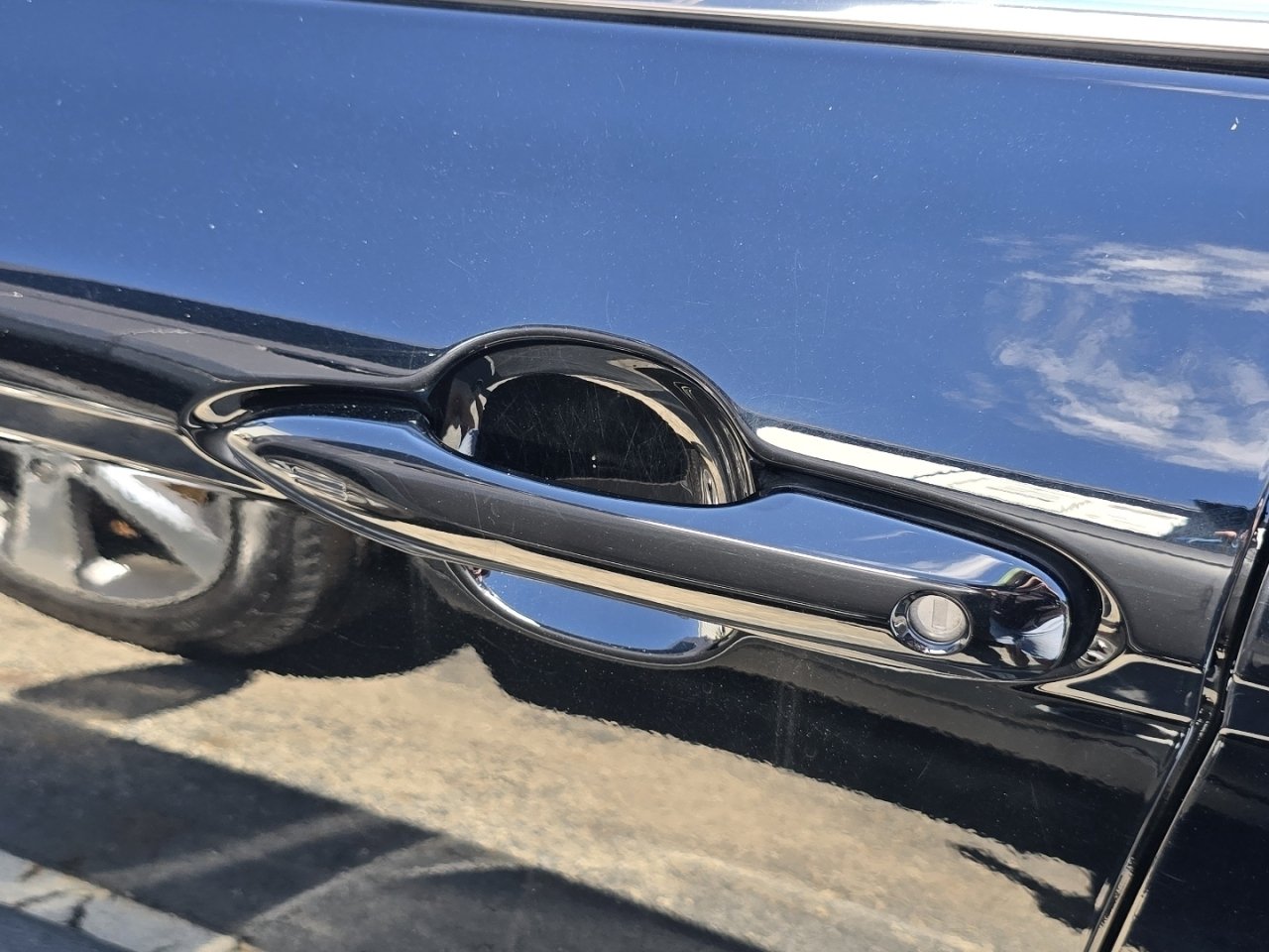 Used 2025 Black Toyota XLE image 21