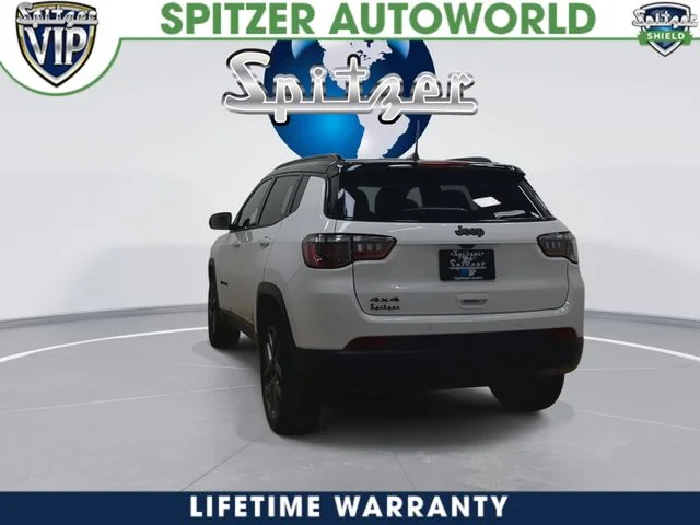 New 2026 Bright White Clear-Coat Exterior Paint Jeep Limited image 10