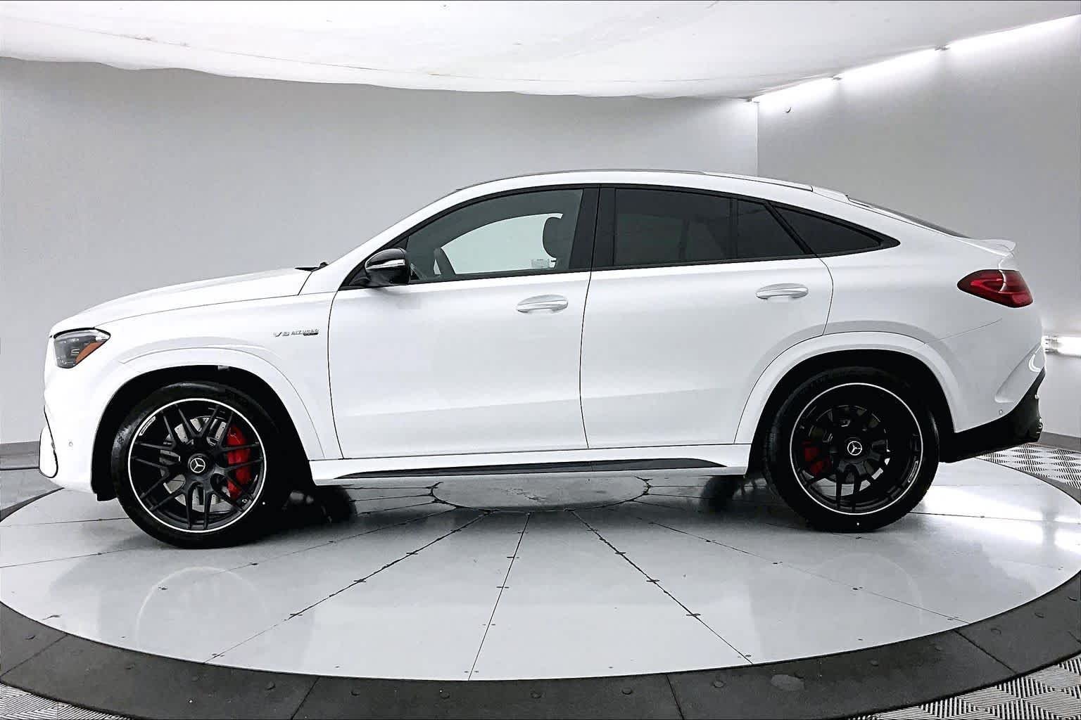 New 2026 MANUFAKTUR Moonlight White Metallic Mercedes-Benz AMG® GLE 63 S 4MATIC+ Coupe image 3