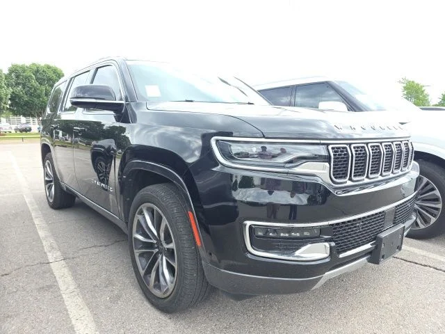 2022 Jeep Wagoneer Series III 4WD's photo