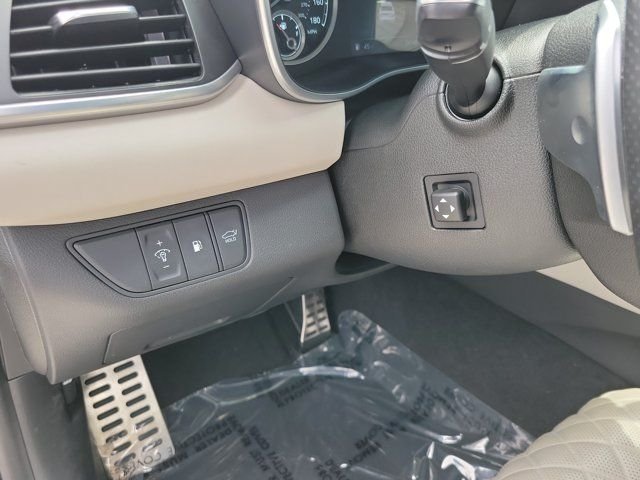 2023 GENESIS G70 Standard - Photo 21