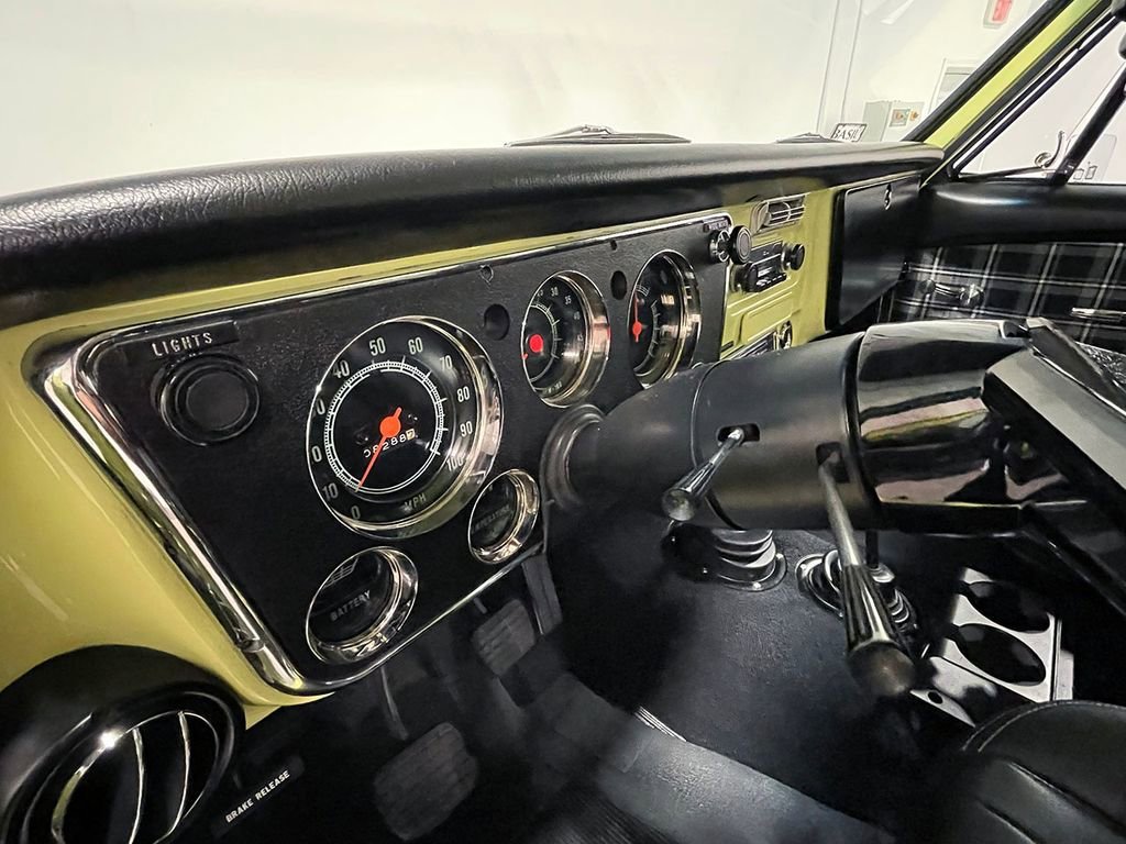 Used 1972 Yellow GMC  image 85