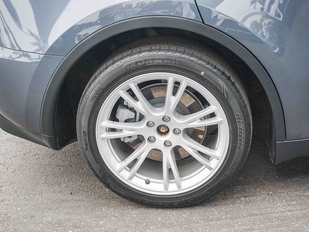 Used 2023 Gray Tesla Long Range image 9