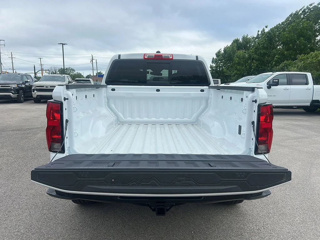 New 2026 Summit White Chevrolet Trail Boss image 8