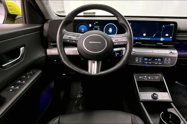 Used 2025 Neoteric Yellow Hyundai Limited image 6
