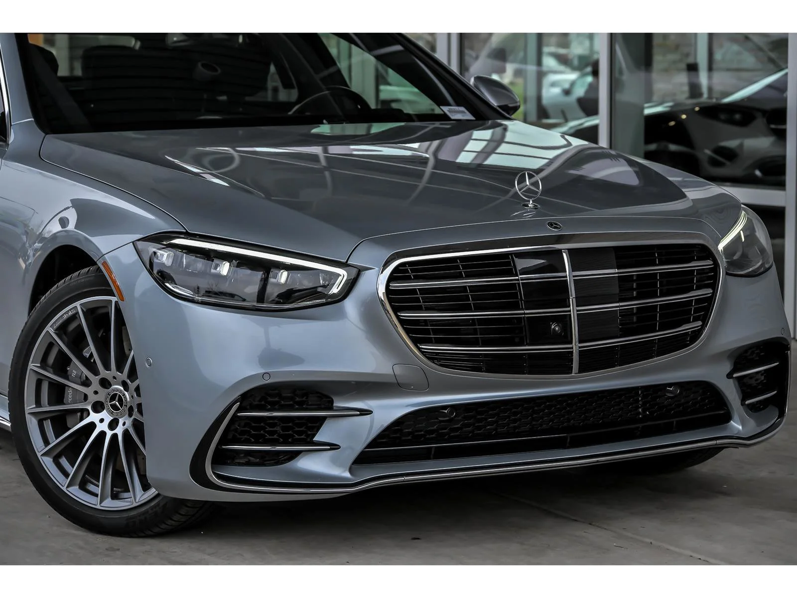 New 2026 Cirrus Silver Metallic Mercedes-Benz S 580 image 15