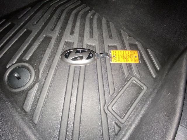 Used 2024 Gray Hyundai SE image 30