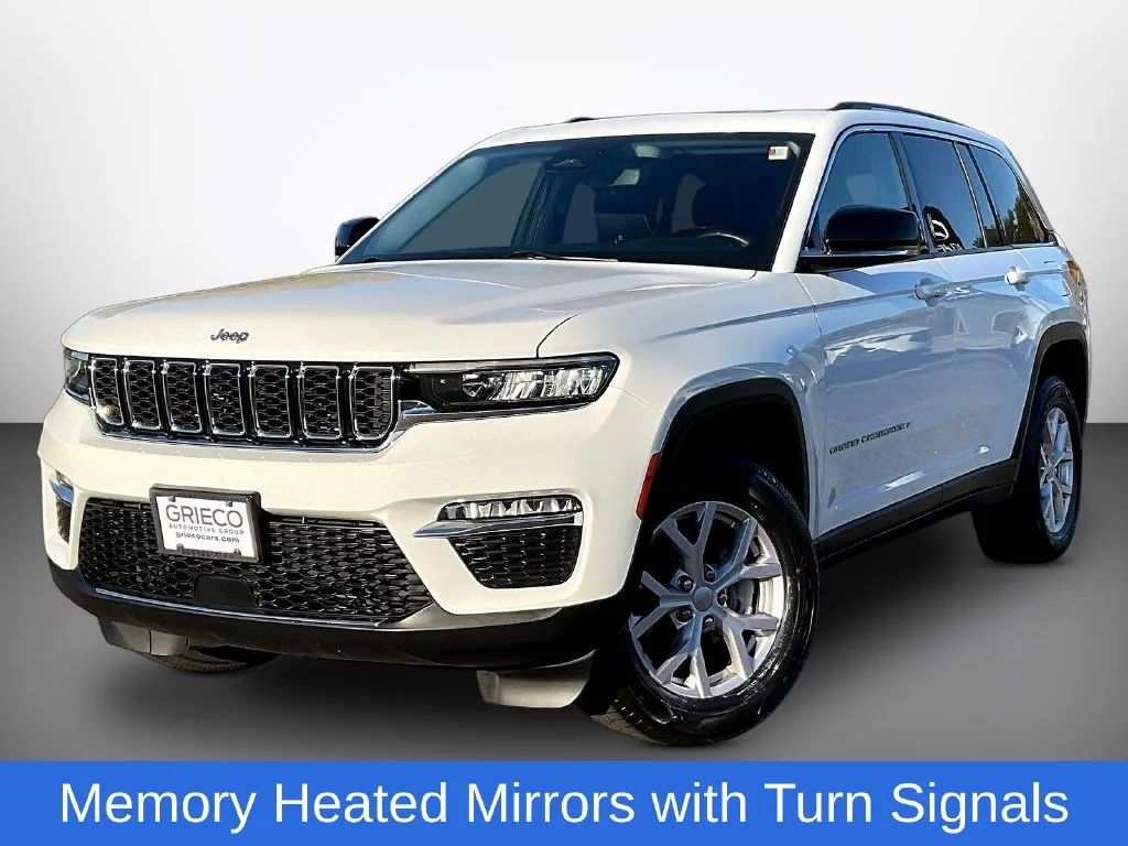 Used 2022 Bright White Clearcoat Jeep Limited image 3