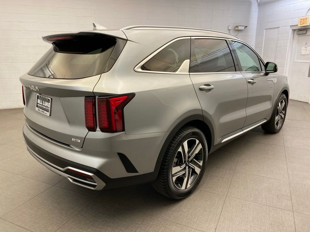 Used 2023 Gray Kia EX image 8