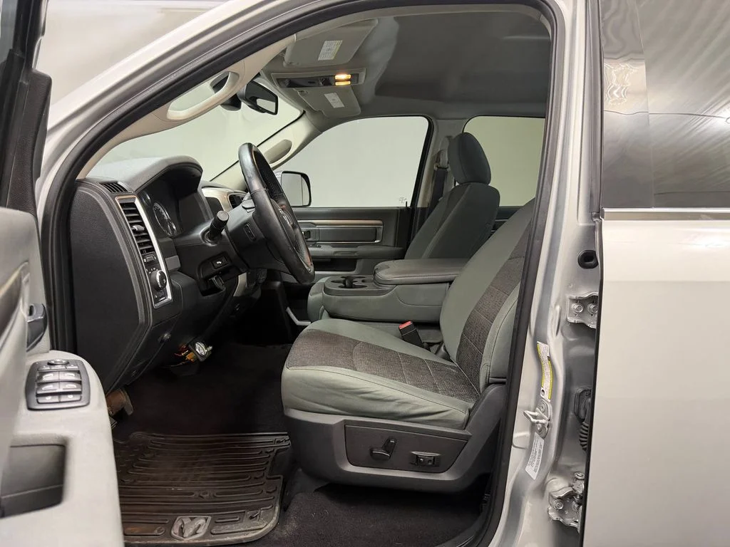 Used 2015 Bright Silver Metallic Clearcoat Ram Big Horn image 5
