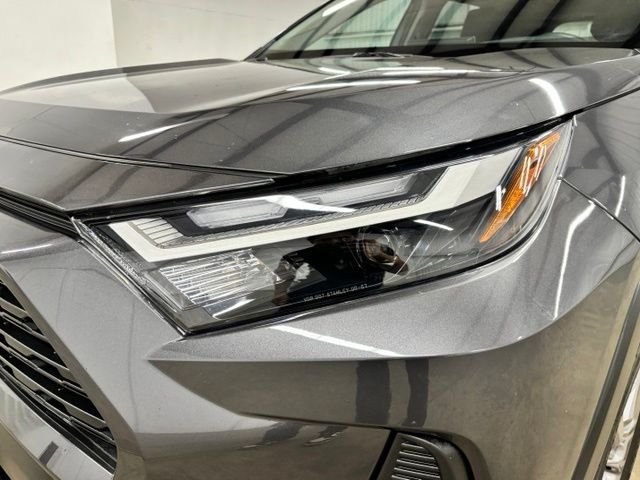 Used 2025 Gray Toyota XLE image 9