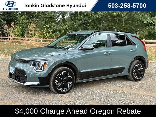 Used 2023 Cityscape Green Kia Wind image 5