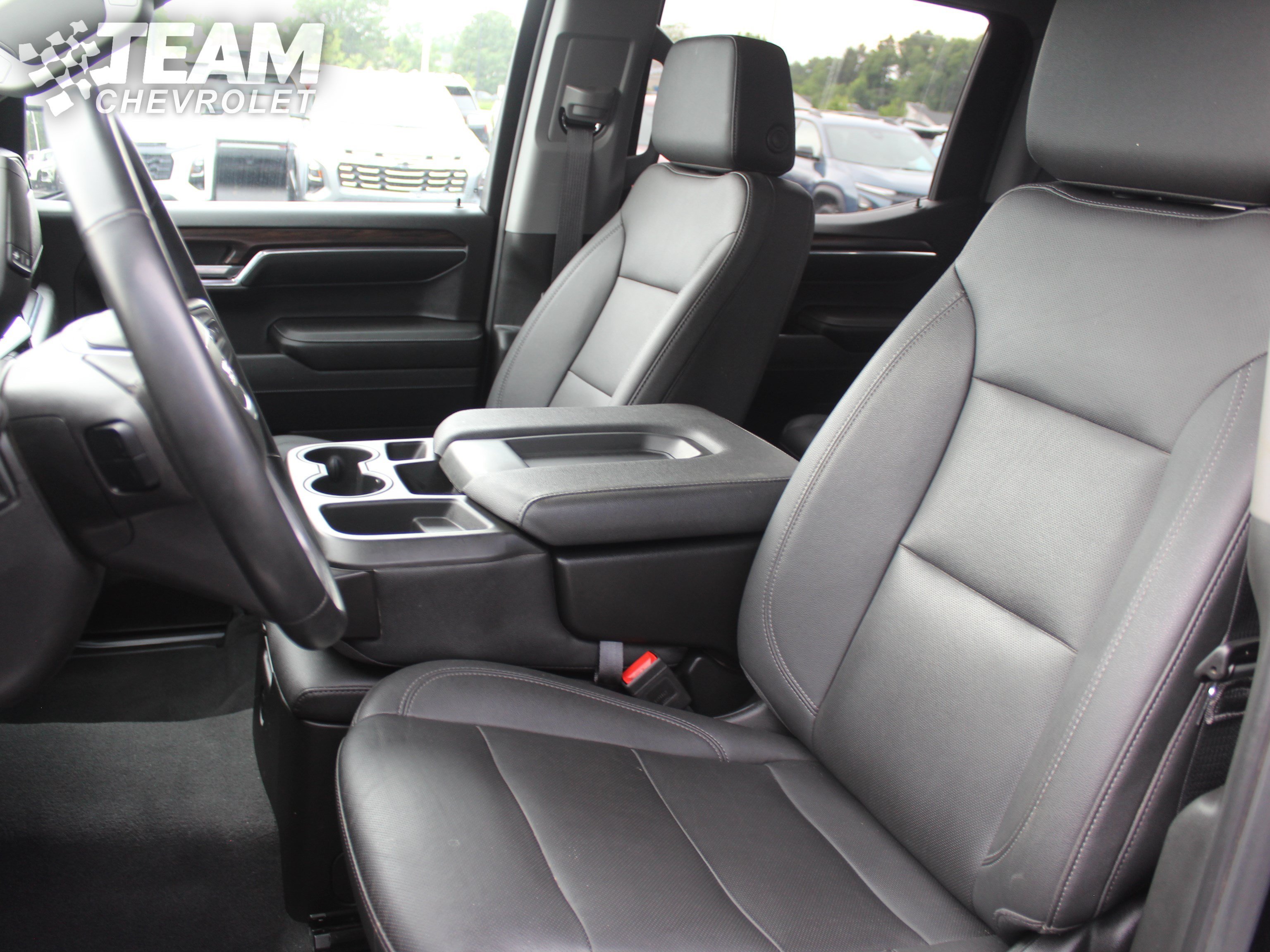 2023 GMC Sierra 1500 SLT - Photo 12