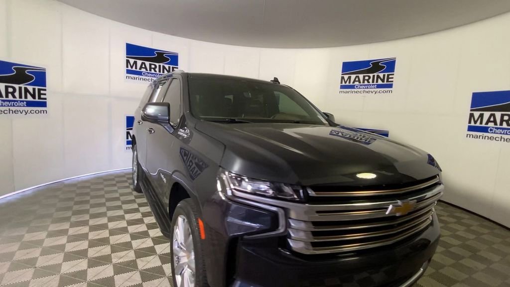 Used 2024 Dark Ash Metallic Chevrolet High Country image 4