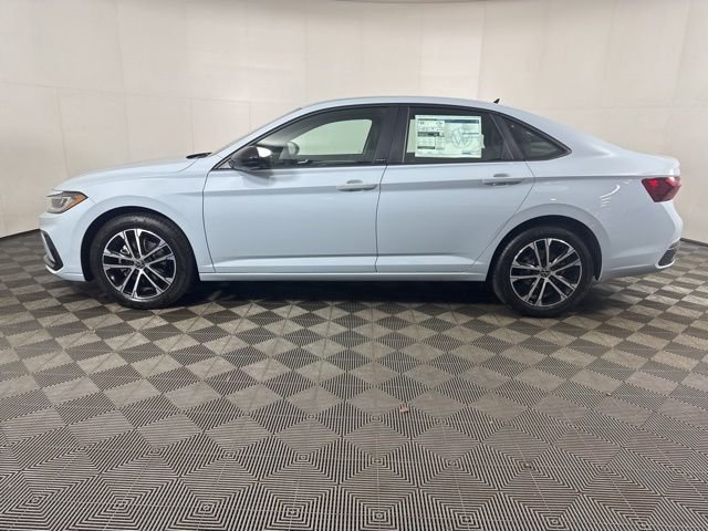 New 2026  Volkswagen 1.5T Sport image 7