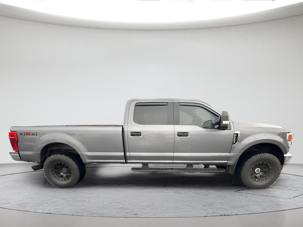 Used 2022 Gray Metallic Ford XLT image 3