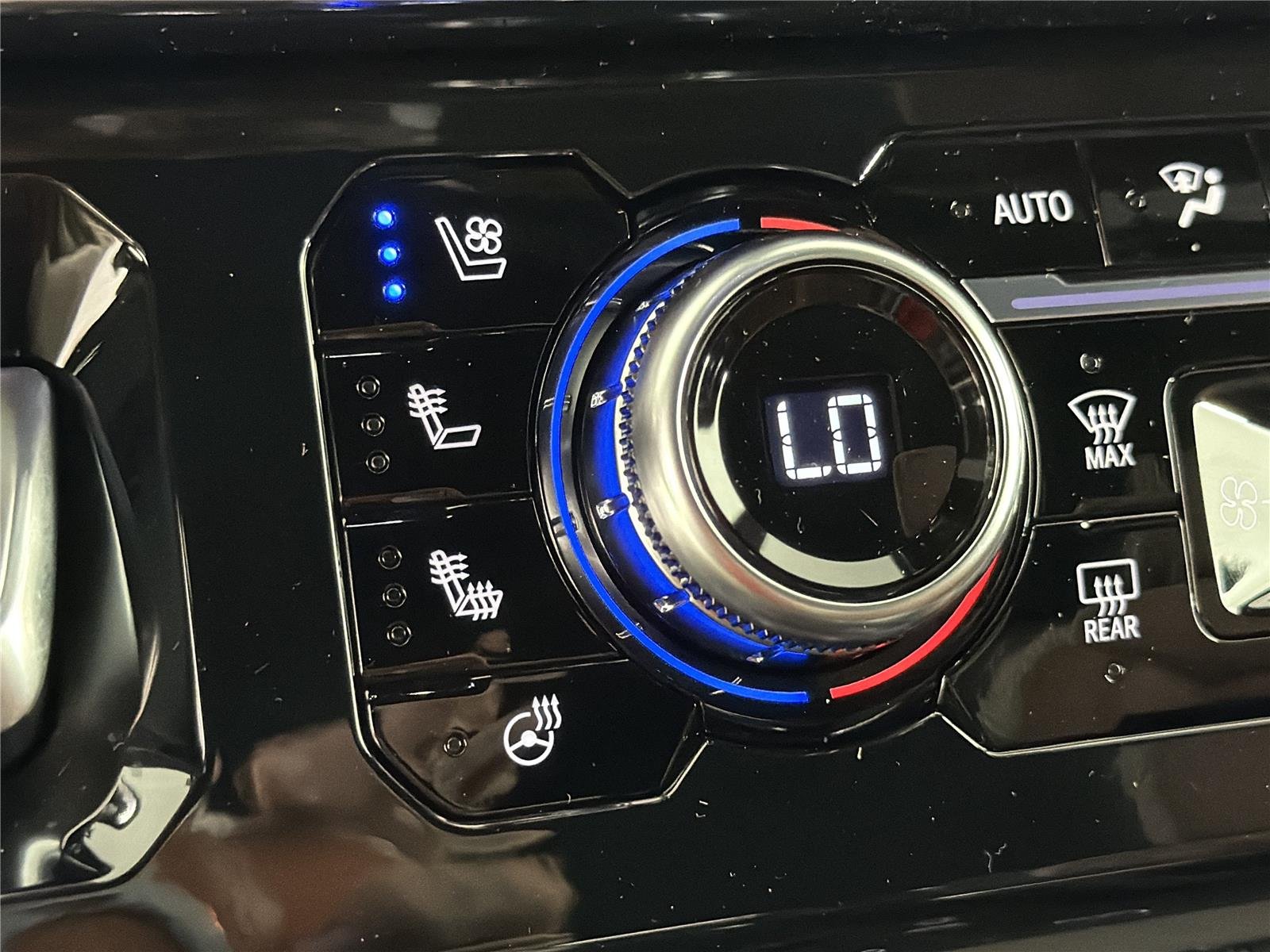 New 2026 Onyx Black GMC Denali Ultimate image 30