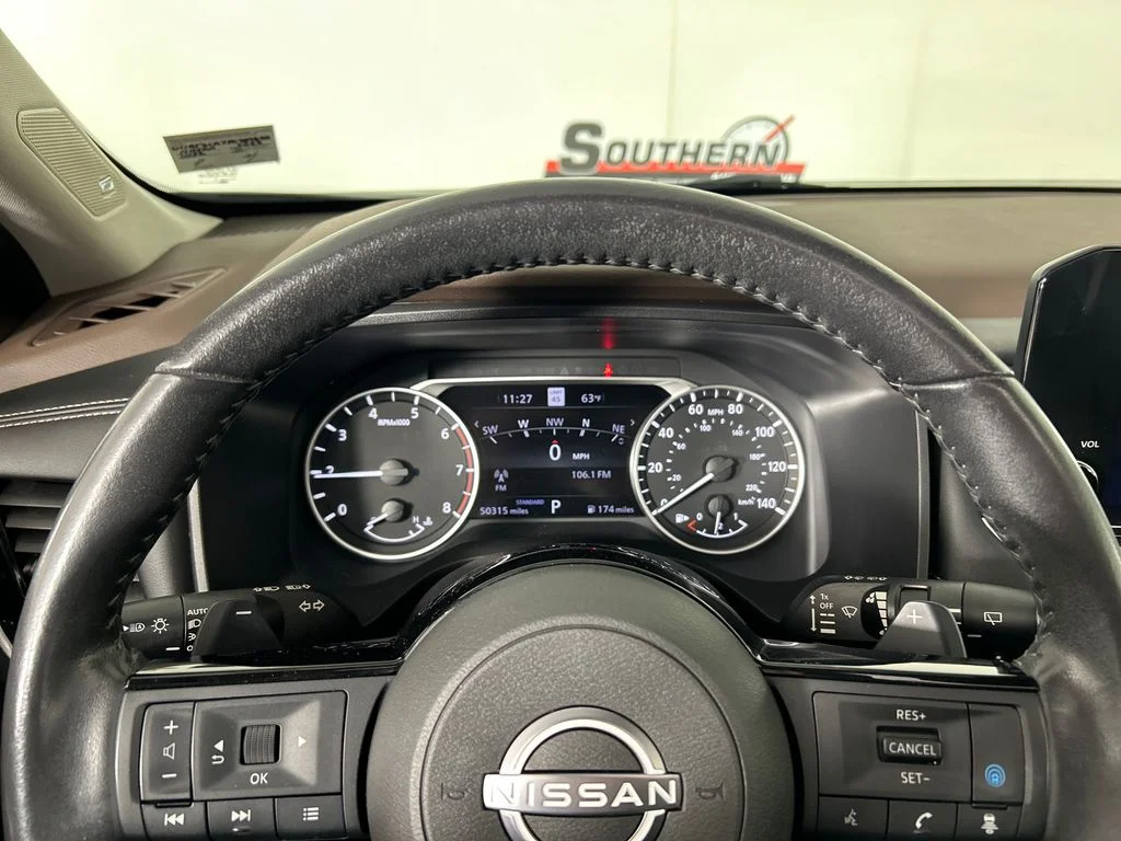 Used 2023 Gray Nissan SL image 13