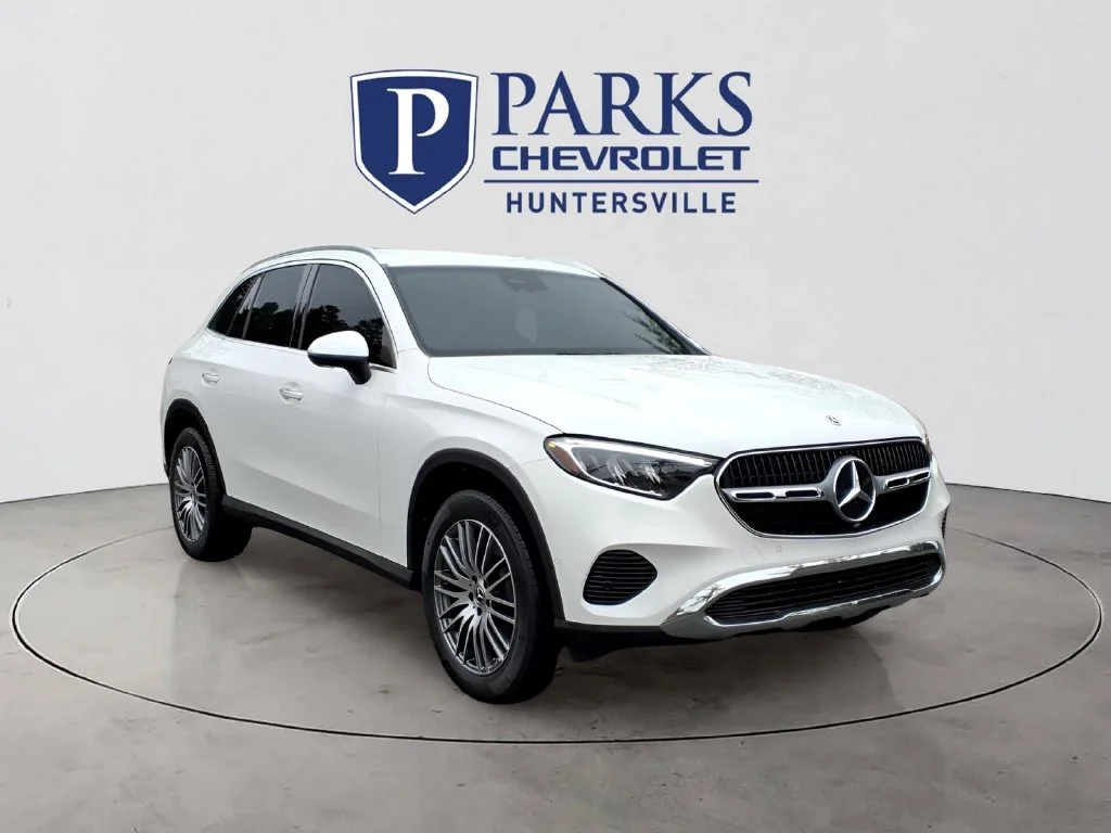 2025 Mercedes-Benz GLC