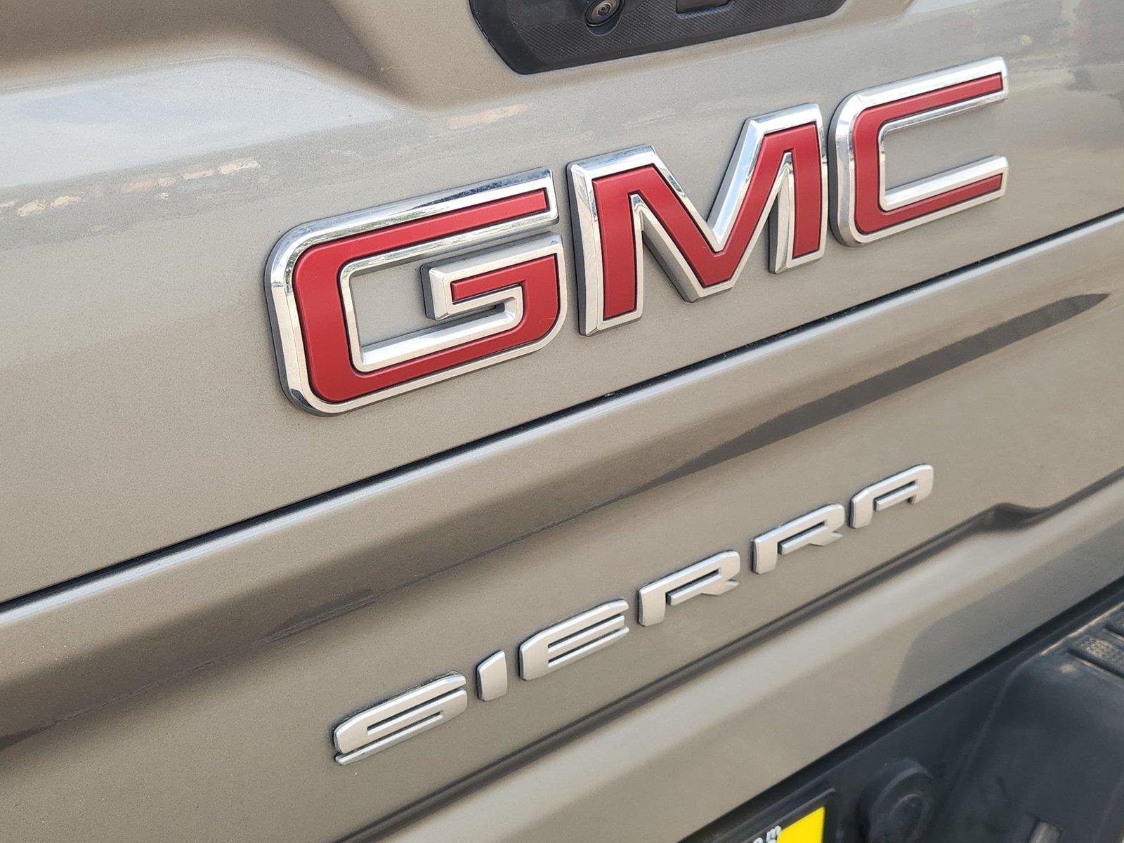2024 GMC Sierra 2500HD AT4 - Photo 32