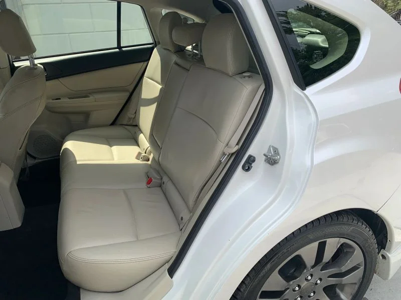 Used 2012 White Subaru 2.0i Sport Limited Wagon 4D image 34