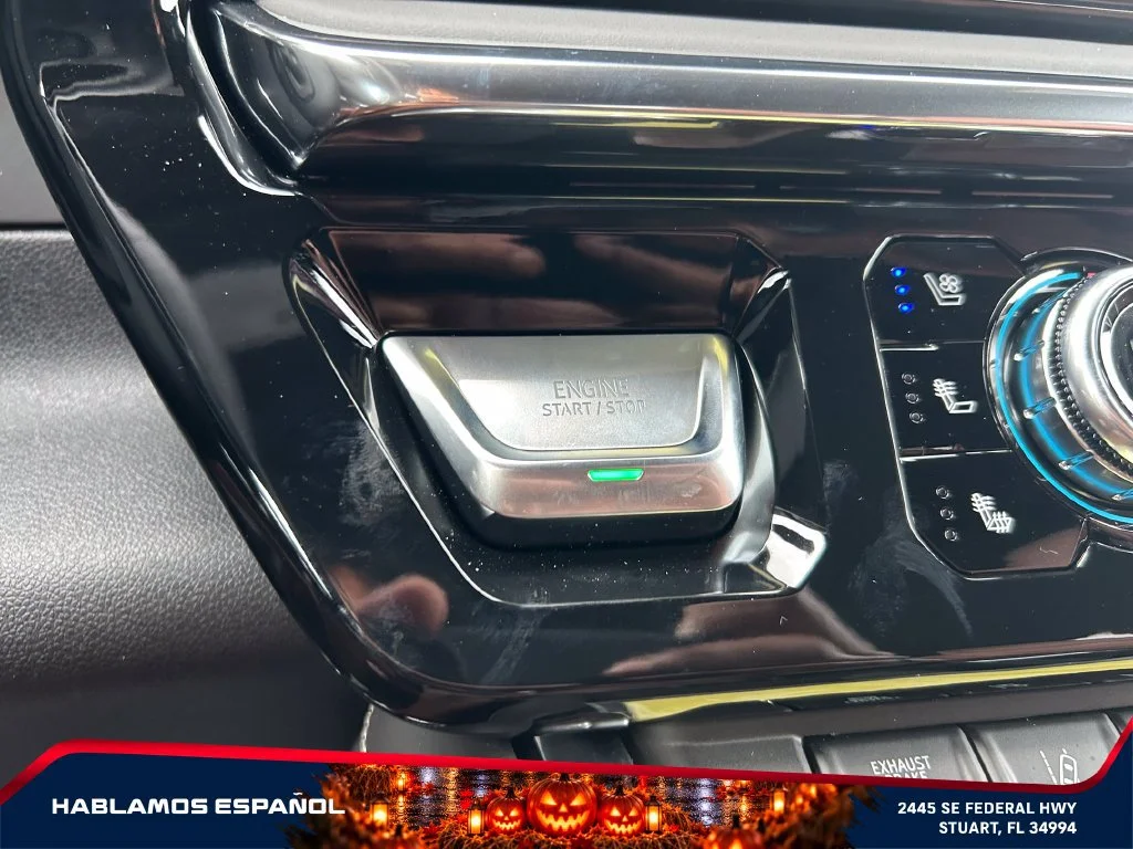 New 2026 Glacier White Tricoat GMC Denali Ultimate image 28