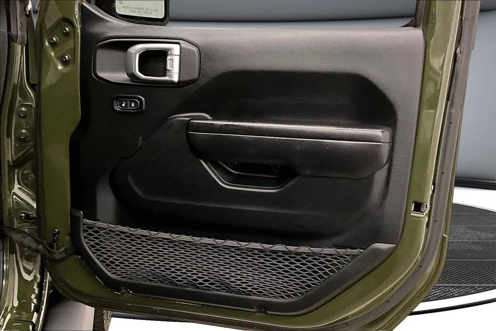 Used 2021 Green Jeep Unlimited Sport S image 29