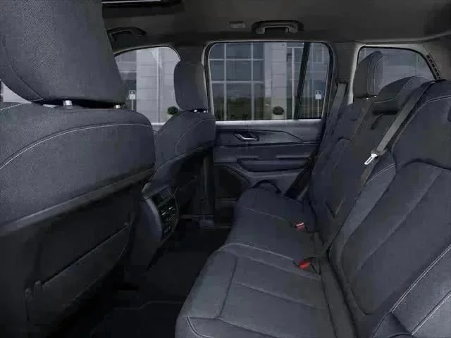 2025 Jeep Grand Cherokee Laredo - Photo 50