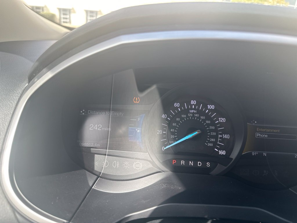 Used 2018 Red Ford SEL image 15