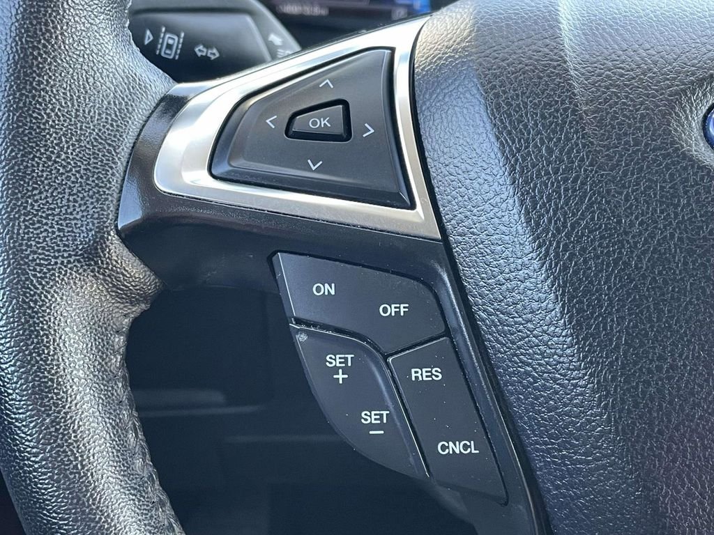 Used 2024 Silver Ford SEL image 21