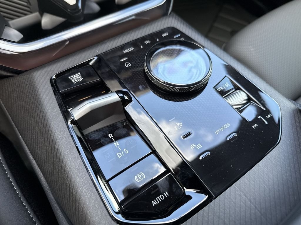 New 2026 Black Sapphire Metallic BMW 30 xDrive image 20