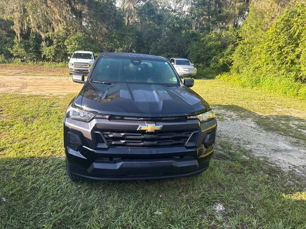 Used 2025 Black Chevrolet LT image 2
