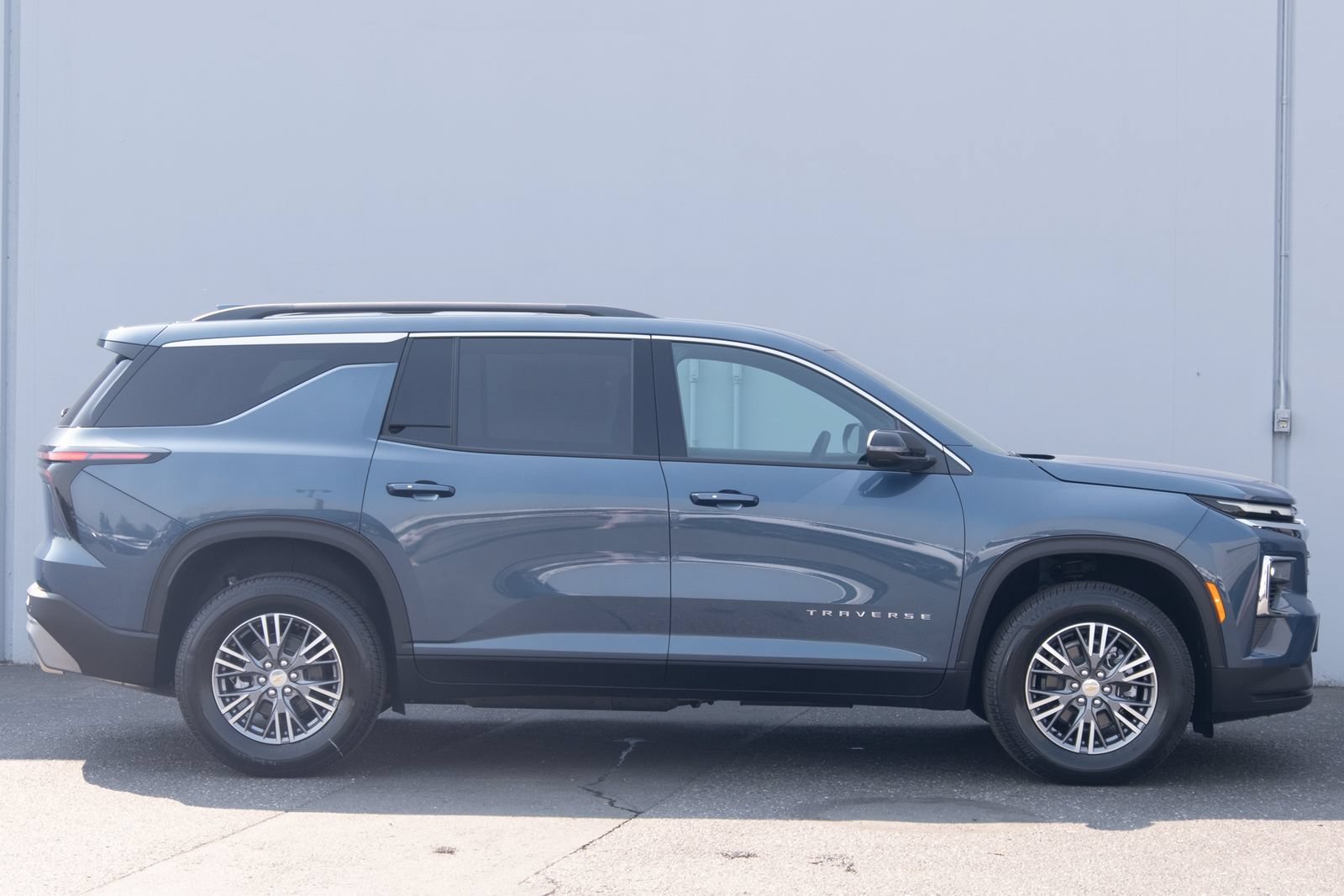 New 2026 Lakeshore Blue Metallic Chevrolet LT image 27