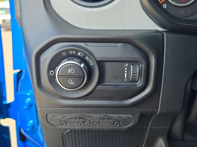 New 2026 Hydro Blue Pearl-Coat Exterior Paint Jeep Sport S image 20