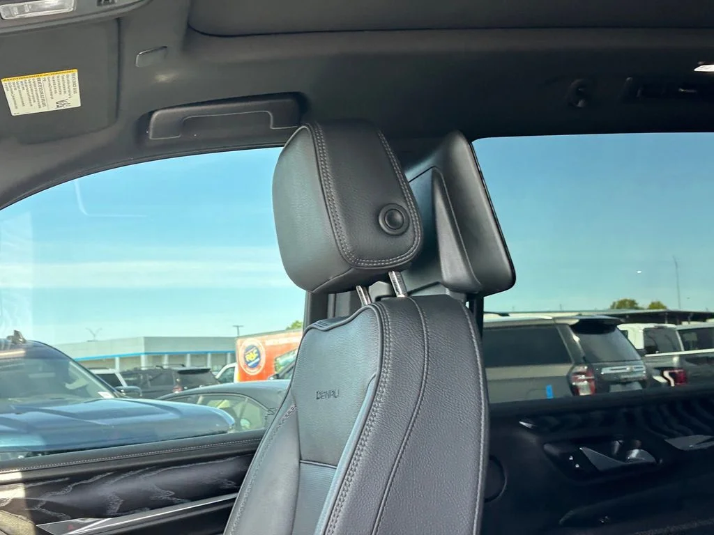 Used 2023 Silver GMC Denali image 14