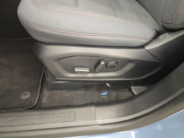 New 2027 Vapor Blue Metallic Ford Active image 41
