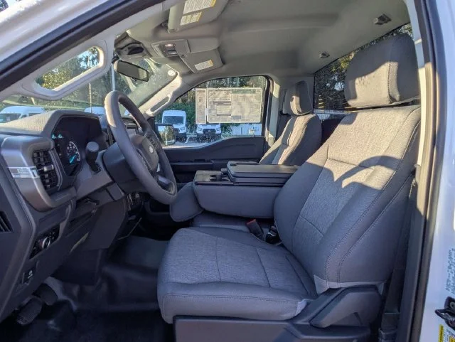 New 2026 Oxford White Ford XL image 14