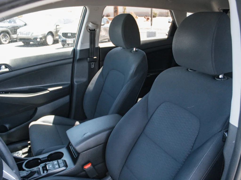 Used 2019 Dusk Blue Hyundai Value image 28