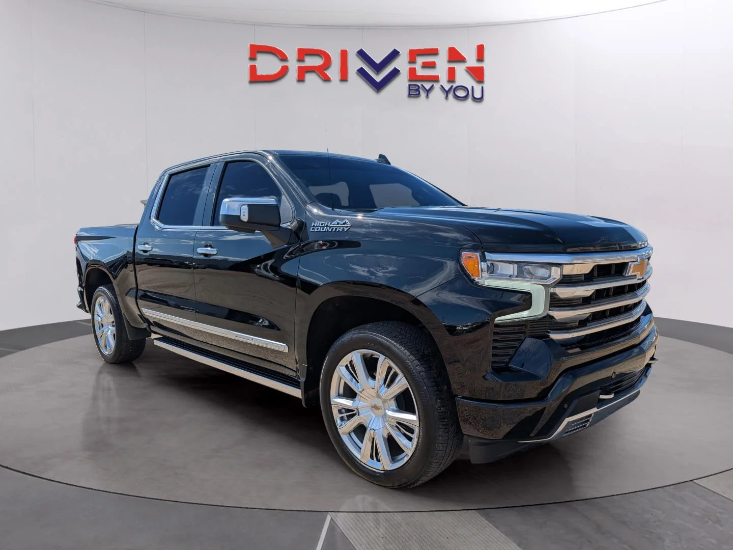 Used 2025 Black Chevrolet High Country image 7
