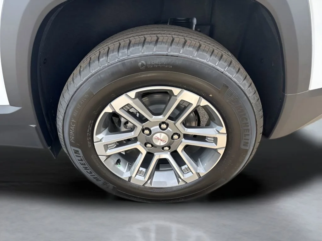 New 2026 Summit White GMC Elevation image 31