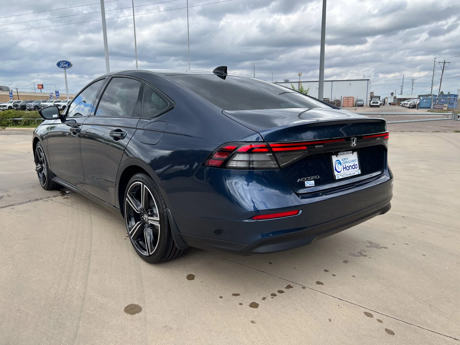 New 2026 Canyon River Blue Metallic Honda SE image 3