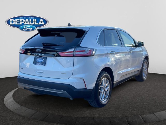 Used 2024 White Metallic Ford SEL image 7