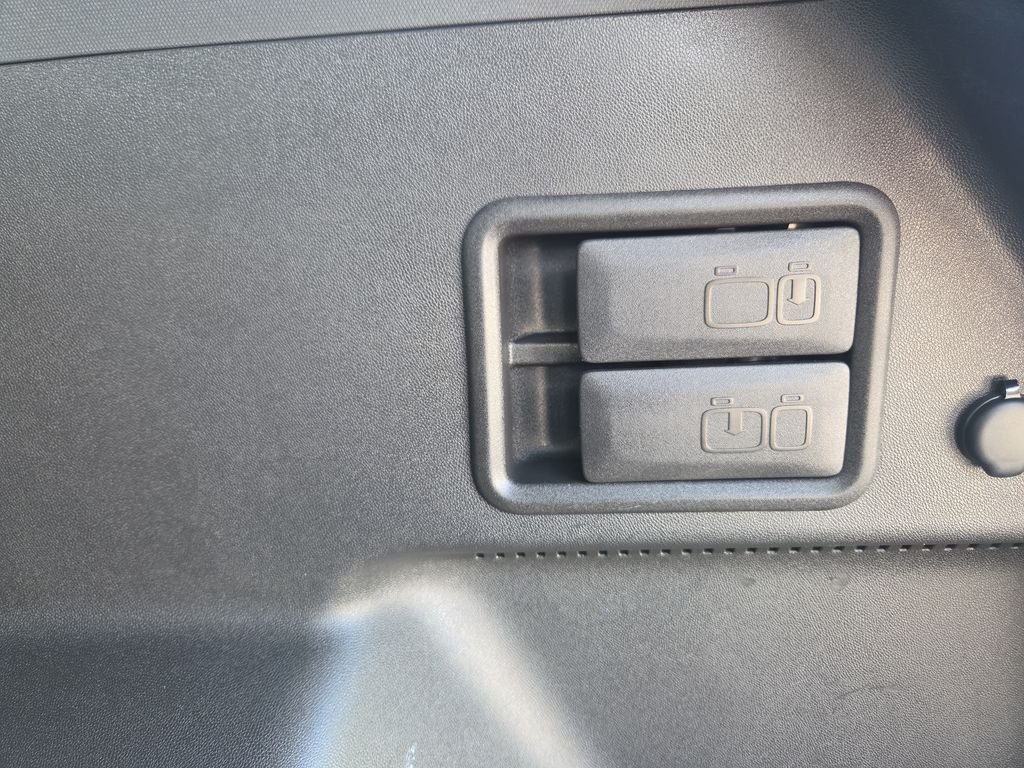 Used 2019 Black Chevrolet Premier image 36