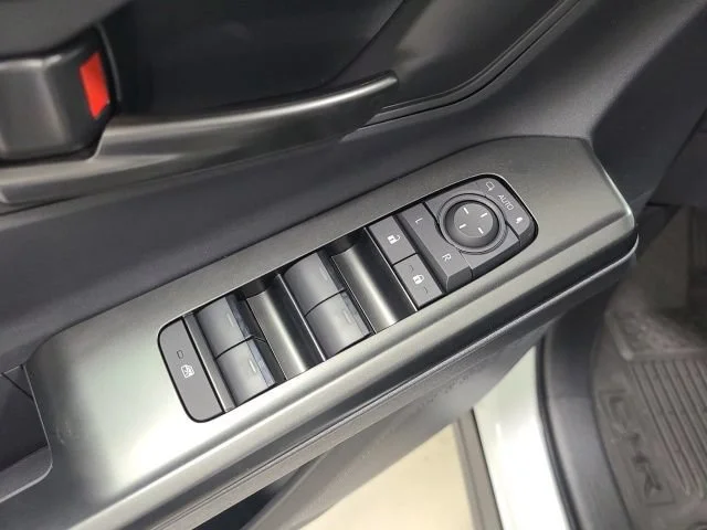 2026 Toyota C-HR SE - Photo 20