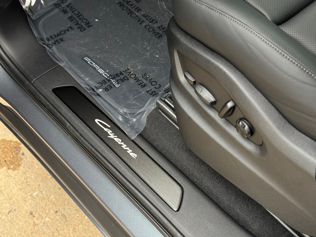 2026 Porsche Cayenne E-Hybrid - Photo 13