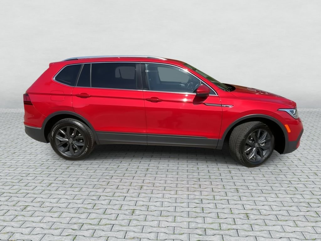 Used 2024  Volkswagen 2.0T SE image 9