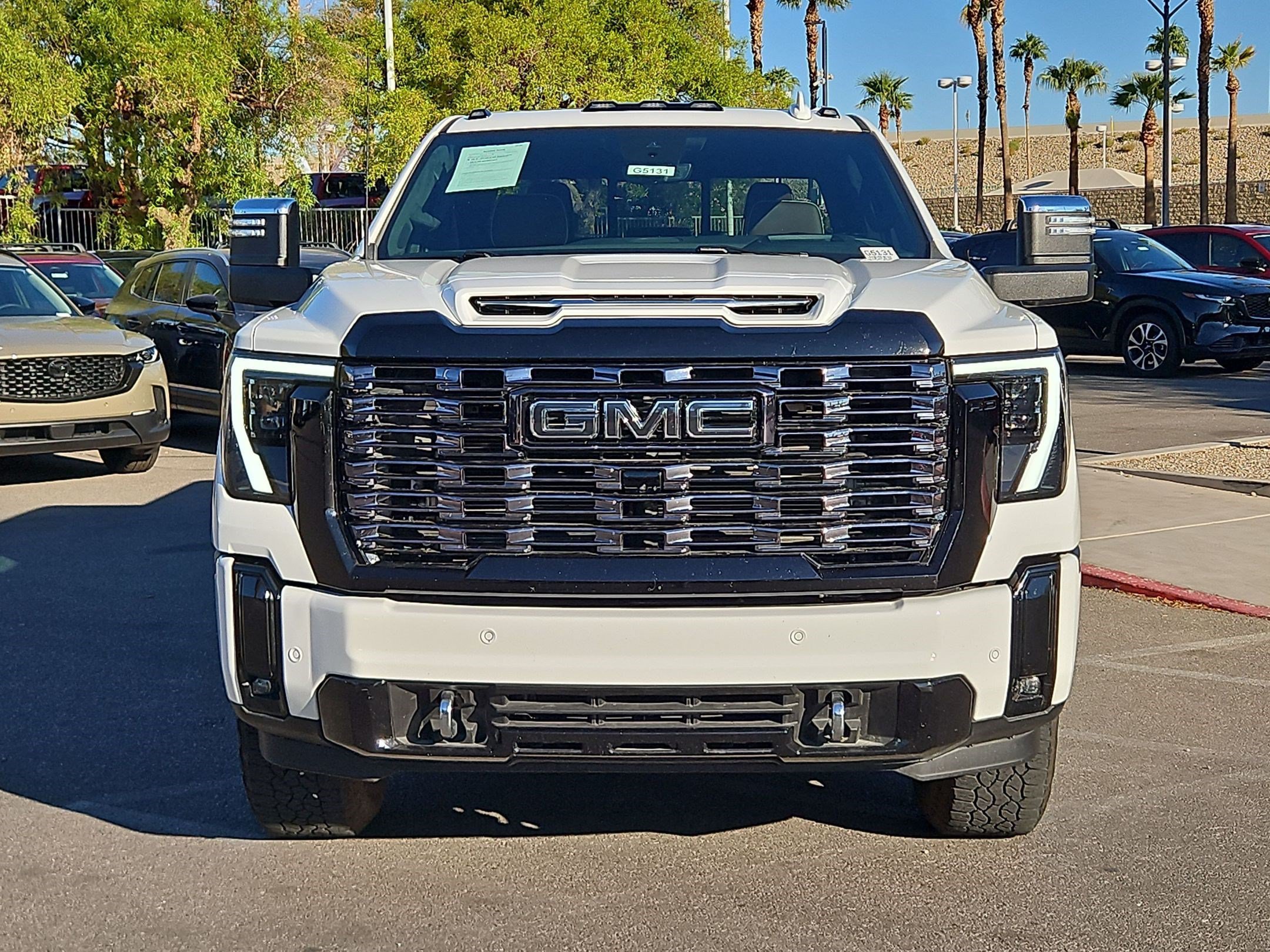 Used 2025 Summit White GMC Denali Ultimate image 9