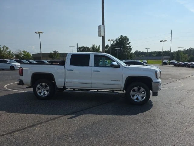 Used 2018 Summit White GMC SLT image 2