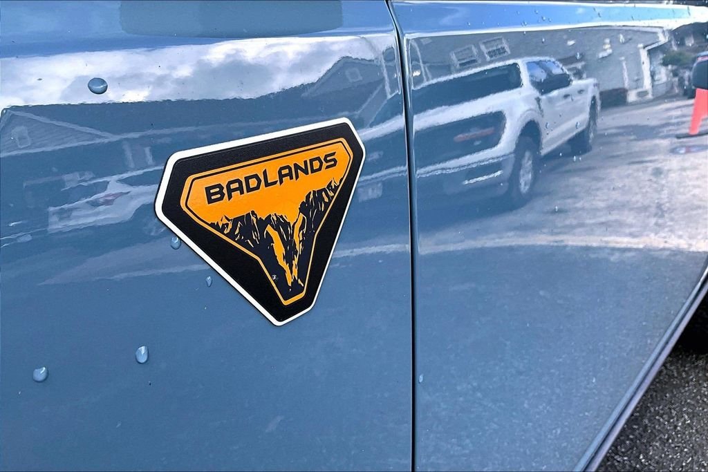 Used 2022 Blue Ford Badlands image 34
