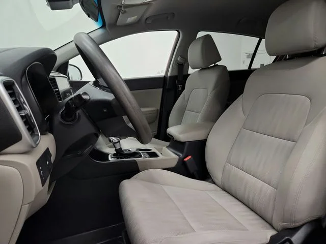 Used 2022 Red Kia LX image 18